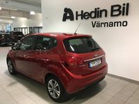 Begagnad Kia Venga Advance 125 HK (91 kW) 2017 Röd Halvkombi