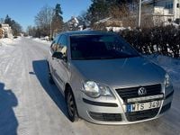 Begagnad VW Polo 75 HK (55 kW) 2006 Halvkombi
