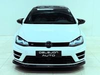 Begagnad VW Golf VII R 301 HK (221 kW) 2016 Oryx white metallic Halvkombi