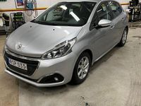 Begagnad Peugeot 208 82 HK (60 kW) 2016 Grey metallic Halvkombi