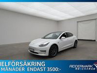 Begagnad Tesla Model 3 Standard Range Plus 239 kW (325 HK) 2020 Vit Sedan