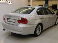 begagnad BMW 325 i Sedan Advantage Comfort Endast 5900 Mil Ny Servad