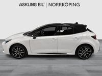 Begagnad Toyota Corolla Hybrid Sport 140 HK (102 kW) 2023 Vit Halvkombi