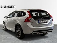 begagnad Volvo V60 CC CC D4 AWD Summum Dragkrok Dieselvärmare