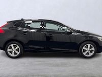 Begagnad Volvo V40 Business Edition 124 HK (91 kW) 2016 Svart Halvkombi