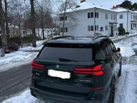 Begagnad BMW X5 490 HK (360 kW) 2024 British racing green SUV