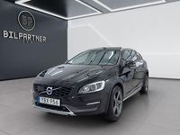 Begagnad Volvo V60 CC Summum 190 HK (139 kW) 2016 Svart Kombi
