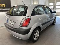 begagnad Kia Rio 1.4 AUTOMAT AUX AC M-VÄRMARE NYBESIKTIGAD 0% RÄNTA