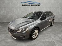 Begagnad Volvo V60 CC Standard 190 HK (139 kW) 2017 Grå Kombi