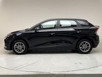 Begagnad MG MG4 EV 2023 Svart Halvkombi
