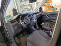 begagnad VW Caddy 2.0 TDI 75hk Värmare + Inredning