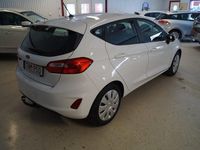 Begagnad Ford Fiesta Trend 86 HK (63 kW) 2018 Vit Halvkombi