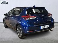 begagnad Toyota Auris Hybrid e-CVT 136Hk