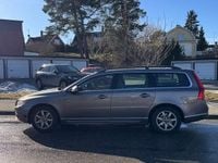 Begagnad Volvo V70 Momentum 145 HK (106 kW) 2010 Kombi