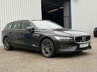 Begagnad Volvo V60 Momentum 200 HK (147 kW) 2019 Svart Kombi