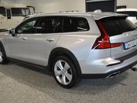 begagnad Volvo V60 CC B4 AWD 197hk Momentum