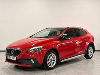 Begagnad Volvo V40 CC Summum 254 HK (186 kW) 2014 Röd Kombi