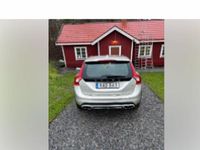 Begagnad Volvo V60 CC 150 HK (110 kW) 2017 Kombi