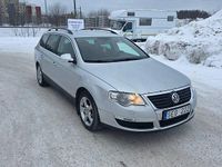 Begagnad VW Passat Comfortline 150 HK (110 kW) 2006 Silver