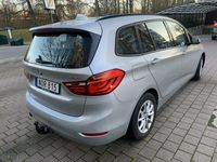 begagnad BMW 218 Gran Tourer i Advantage Euro 6, 7-sitsig, dragkrog