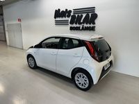 begagnad Toyota Aygo 1,0 X-Play Manuell 5d 72 Hk