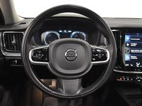 Begagnad Volvo V60 Momentum 190 HK (139 kW) 2018 Svart Kombi