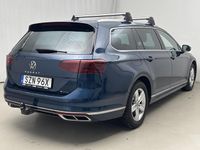 Begagnad VW Passat Executive 200 HK (147 kW) 2021 Blå