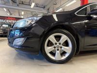 Begagnad Opel Astra Enjoy 126 HK (92 kW) 2010 Svart Halvkombi