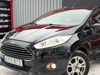 Begagnad Ford Fiesta Titanium 80 HK (58 kW) 2015 Svart Halvkombi