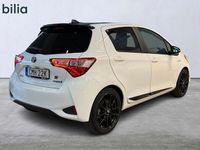begagnad Toyota Yaris Hybrid e-CVT GR-SPORT Carplay B-Kam Keyless