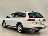 Begagnad VW Golf Alltrack 184 HK (135 kW) 2020 Vit Kombi