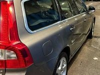 Begagnad Volvo V70 Momentum 145 HK (106 kW) 2010 Kombi