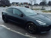 Begagnad Tesla Model 3 Standard Range Plus 239 kW (325 HK) 2019 Sedan