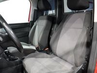 begagnad VW Caddy Maxi 2.0 TDI 102HK DSG