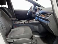 Begagnad Nissan Leaf N-Connecta 108 kW (147 HK) 2023 Vit Halvkombi
