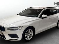 Begagnad Volvo V60 Momentum 197 HK (144 kW) 2022 Vit Kombi