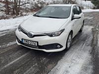 Begagnad Toyota Auris Hybrid 136 HK (100 kW) 2018