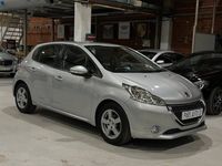 Begagnad Peugeot 208 82 HK (60 kW) 2014 Ljusgrå (grå) Halvkombi