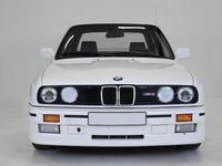 Begagnad BMW M3 194 HK (142 kW) 1988 Vit Sedan