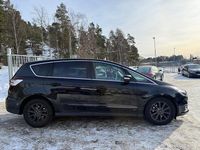 Begagnad Ford S-MAX S 180 HK (132 kW) 2017 Svart Minibuss