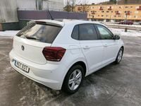 Begagnad VW Polo Comfortline 95 HK (69 kW) 2019 Vit Halvkombi