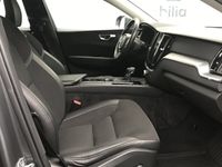 begagnad Volvo XC60 D4 AWD D4 AWD Momentum Advanced SE 2019 Grå