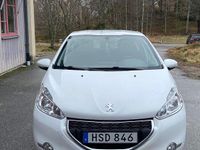 Begagnad Peugeot 208 82 HK (60 kW) 2015 Halvkombi