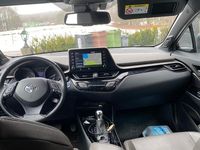 Begagnad Toyota C-HR Executive 184 HK (135 kW) 2020 SUV