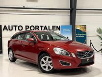 Begagnad Volvo V60 Momentum 179 HK (131 kW) 2011 Röd Kombi