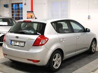 begagnad Kia Ceed 1.6 CVVT /Nybes /Nyserv / P-sensor / Lågmil /125hk