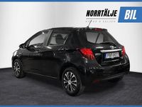 Begagnad Toyota Yaris Hybrid Active 101 HK (74 kW) 2016 Svart Halvkombi