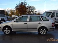 Begagnad Skoda Fabia 64 HK (47 kW) 2005 Silver Kombi