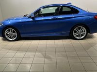 begagnad BMW 220 i Coupé M Sport Aut B-Kamera Navi 2016, Sportkupé