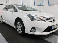 begagnad Toyota Avensis Kombi 2.0 D-4D Euro 5 5400 mil S/V Toppskick